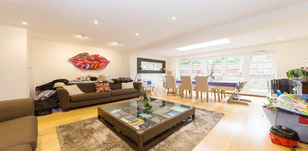 			NEW INSTRUCTION, 2 Bedroom, 1 bath, 1 reception Flat			 Fairhazel Gardens, WEST HAMPSTEAD